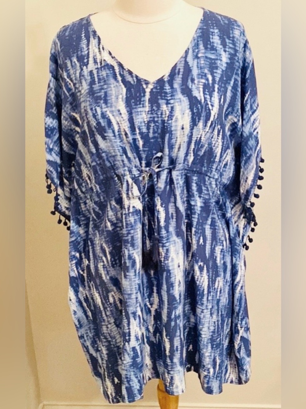 Wave Zone Blue White Tie Dye SZ S/M Boho Chic Coastal Ocean Vibes Swim Cover Up